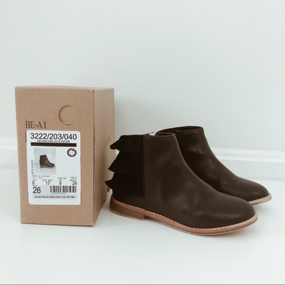 Zara Black Ruffle Boot US 9 EU 26